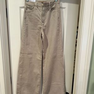 Joe’s NWT The Mia, Wide cuff, size 24. Pine Nut